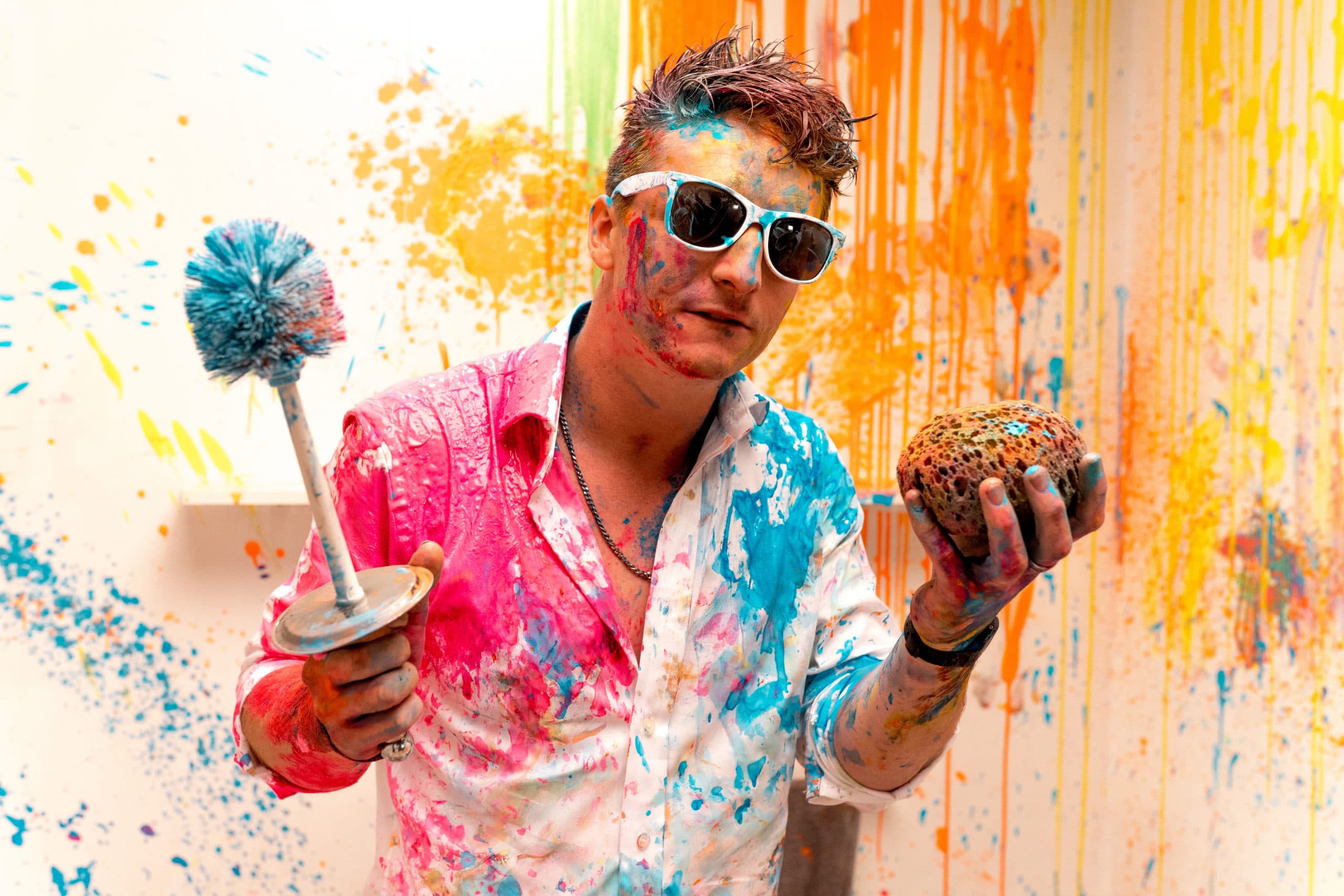 Conan Mac Reveals ‘Slow Mo’ With Colorful New Music Video