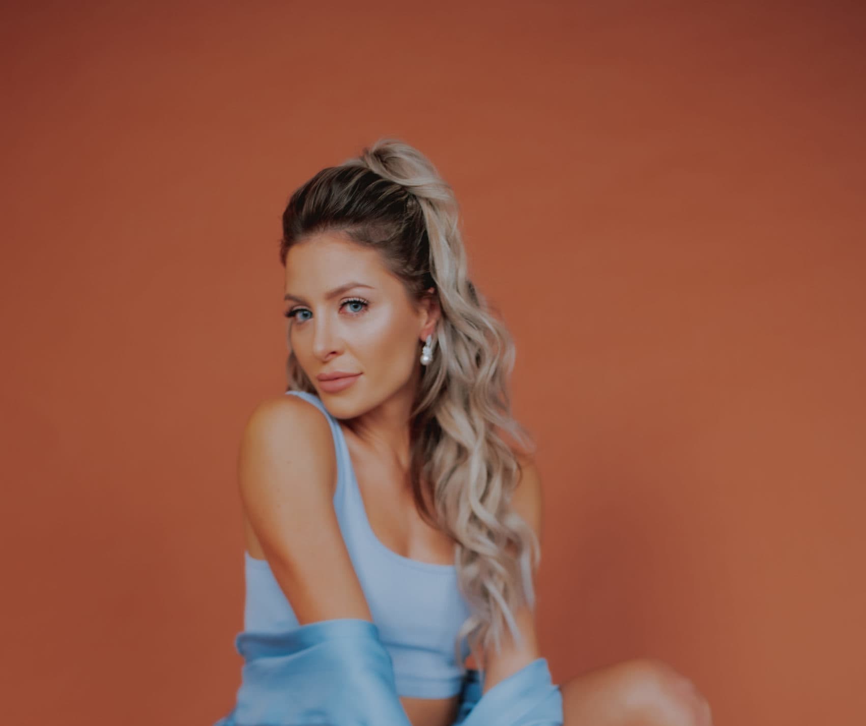 Delaney Jane Unleashes ‘Somewhere Else’ EP