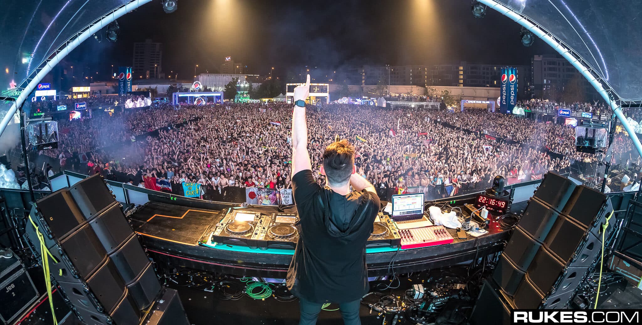 3LAU Just Sold His Ultraviolet Album NFTs For $11.7 Million