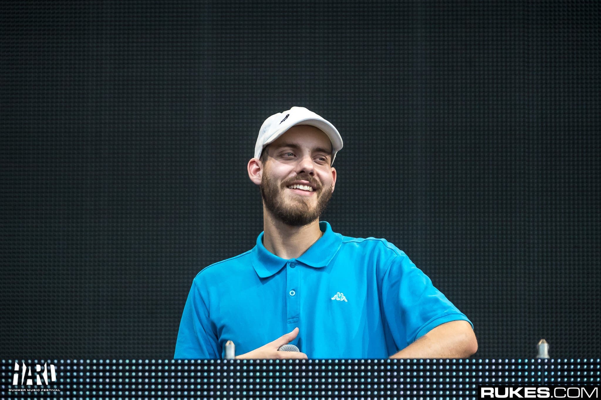 San Holo Releases Touching Sophomore Album ‘bb u ok?’