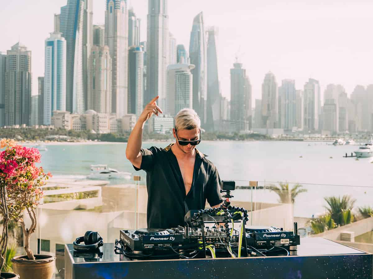 Artists Collide as Joel Corry, Icona Pop & Rain Radio Team Up On ‘Desire’