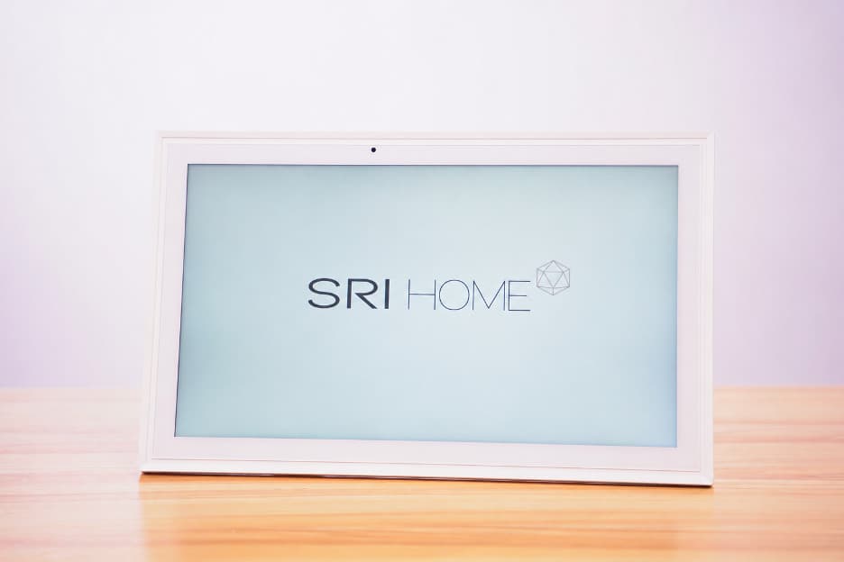 This Smart Home Gadget Is Quietly Becoming the Most Talked-About Thing on Organized People’s Walls and Counters