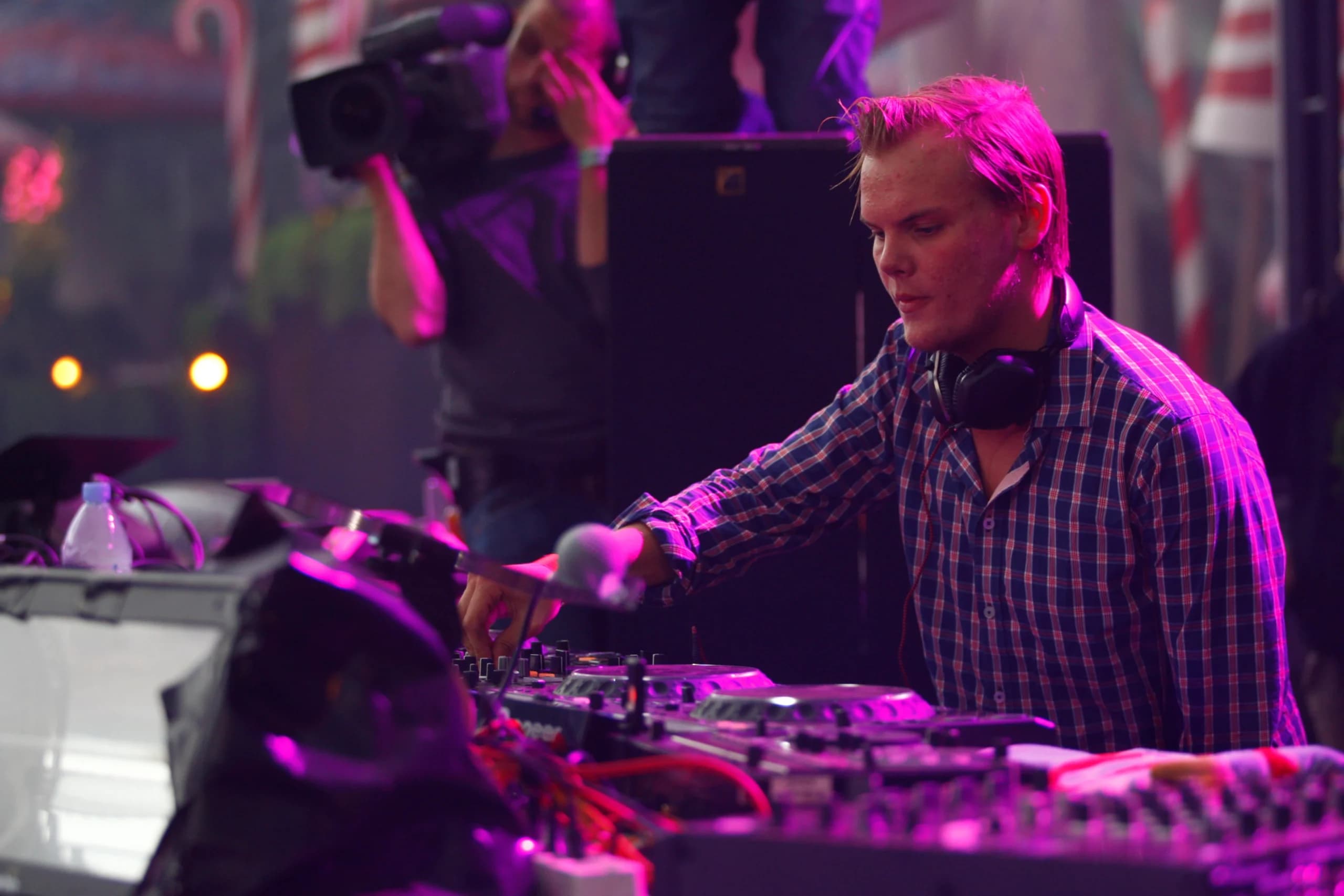 Avicii’s Legendary 2011 Tomorrowland Set Unleashed for Fans Worldwide