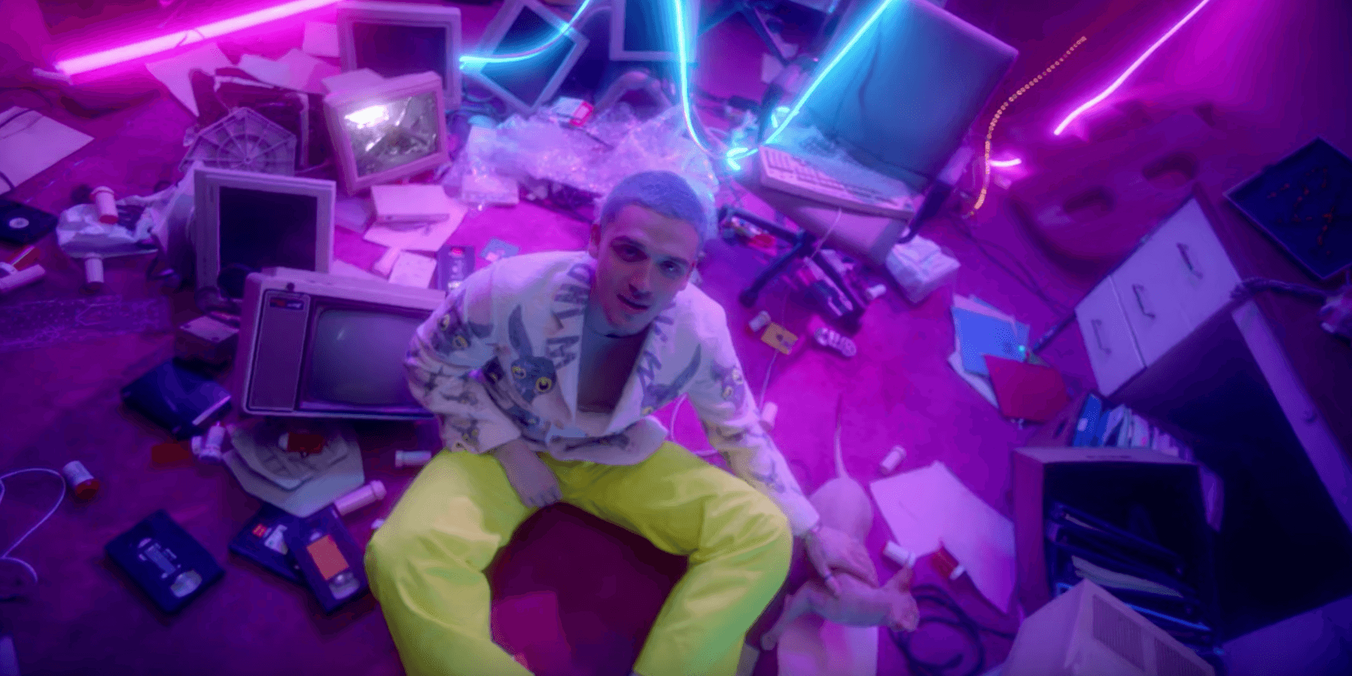LAUV Drops New Song ‘Drugs & The Internet’ Along With Trippy Video