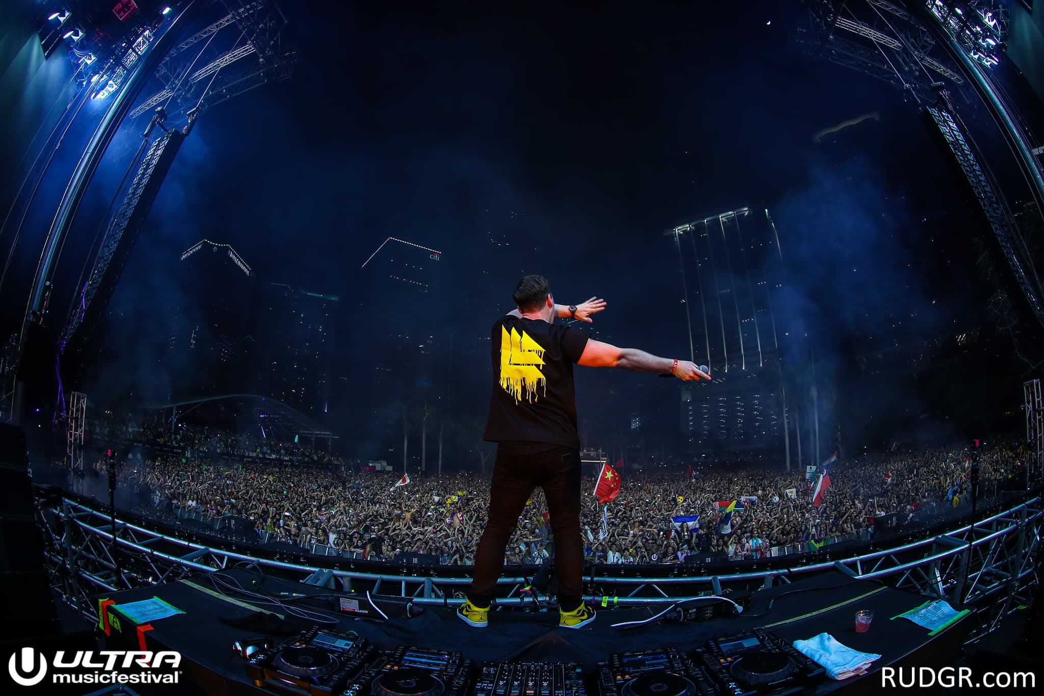 Hardwell Just Released ‘NOSTALGIA’, A Hip-Hop Mixtape