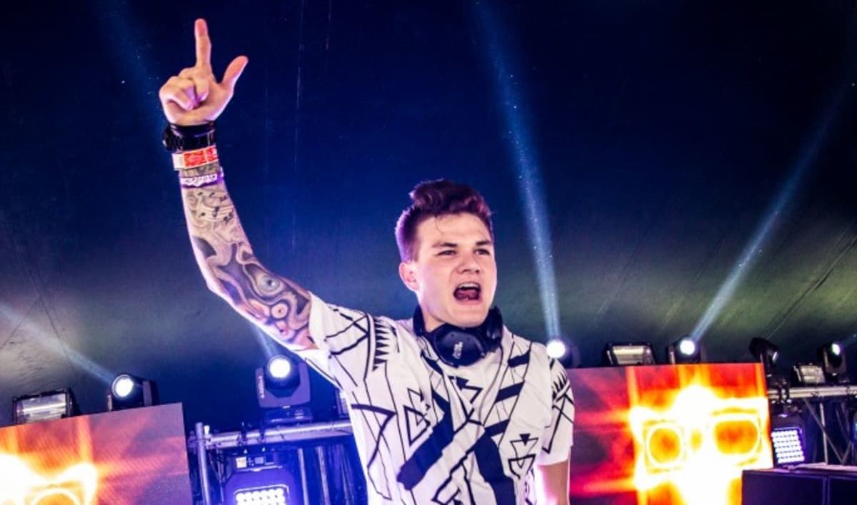 Paris Blohm & Wasback Return With New Single ‘They Say’