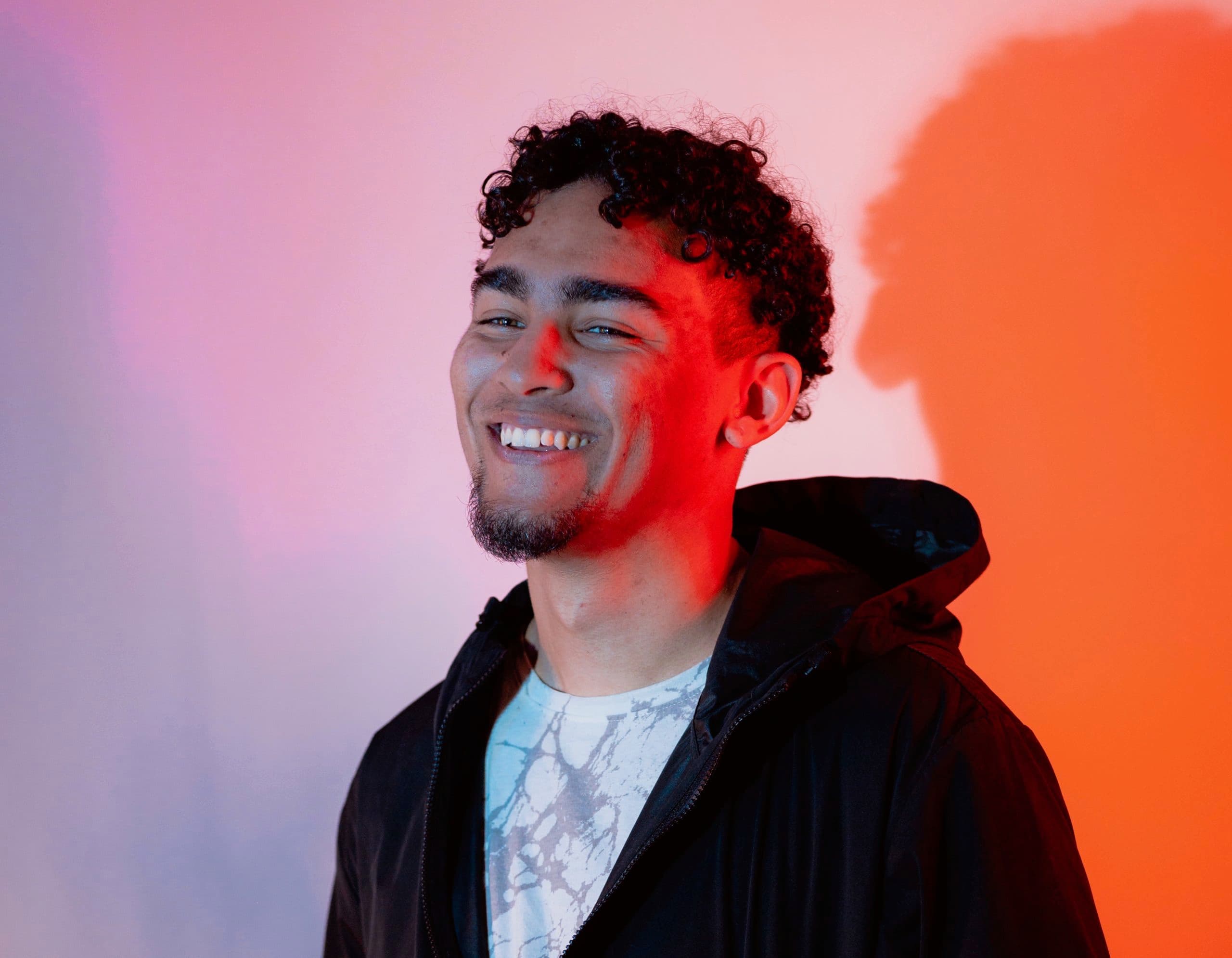 Gibson Parker Shows Out On Insomniacs In Rotation Vol.4 With “Circles”