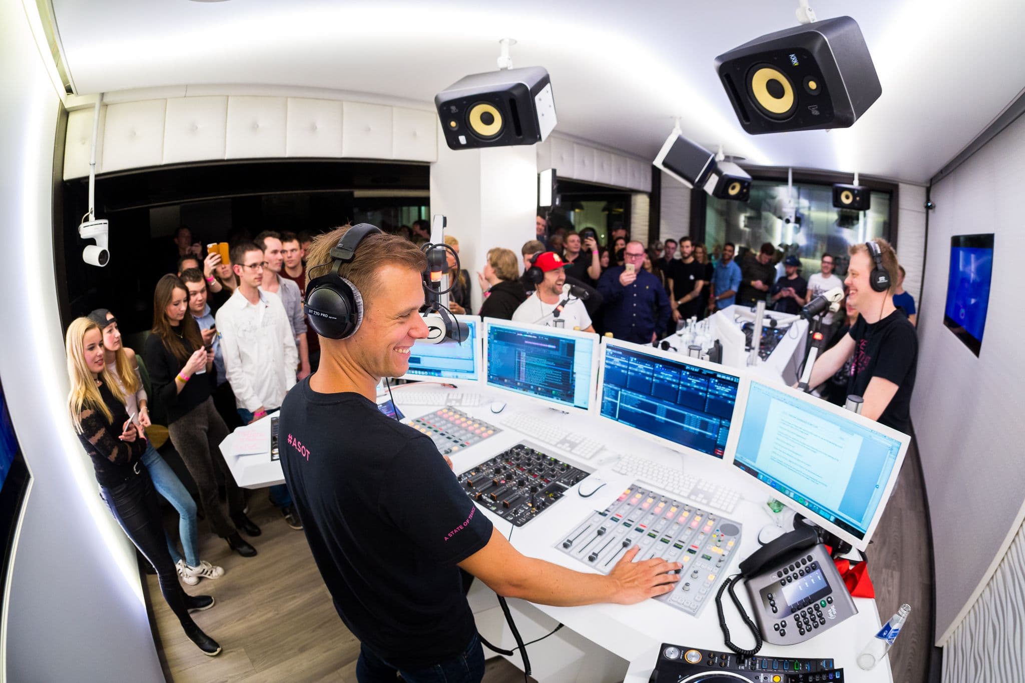 Armin van Buuren Celebrates A State Of Trance 1000 With New Single and September Weekend Event