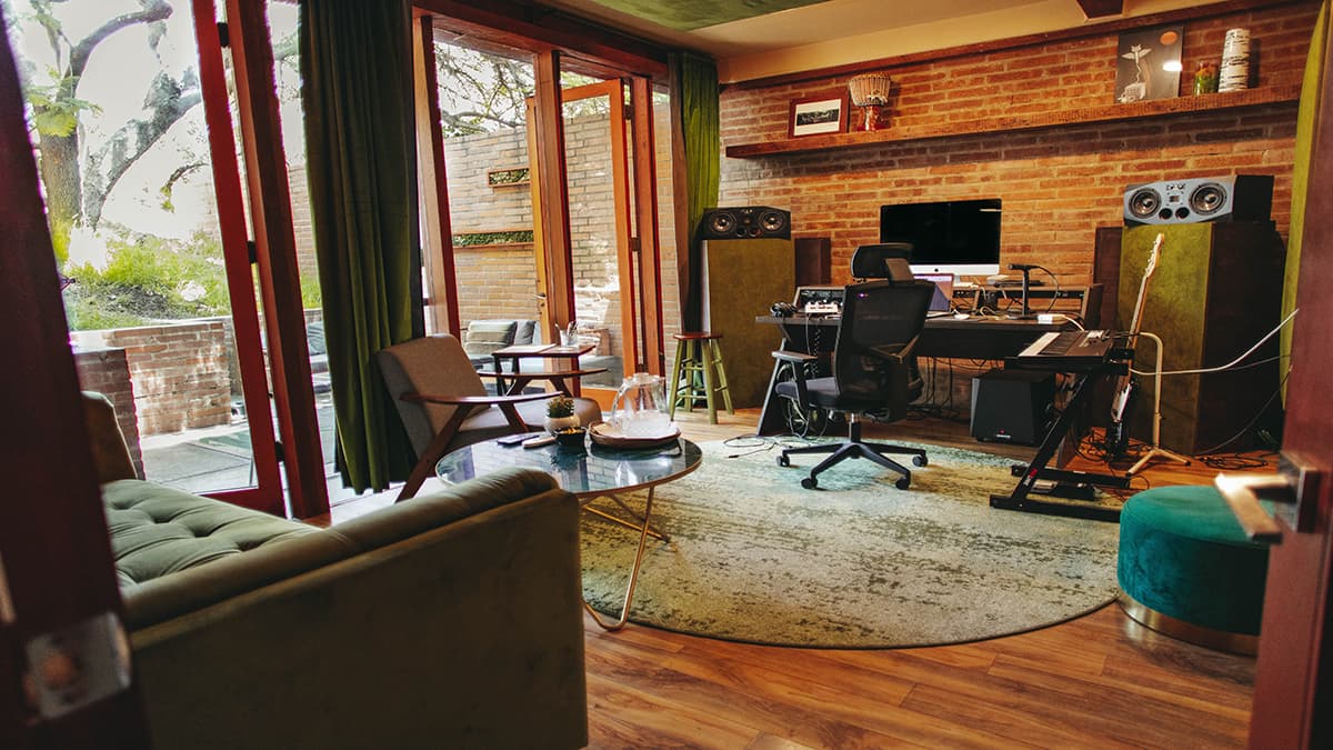 Studio showcase: Melrose Sounds: The “Go-To” Recording Studio in Los Angeles