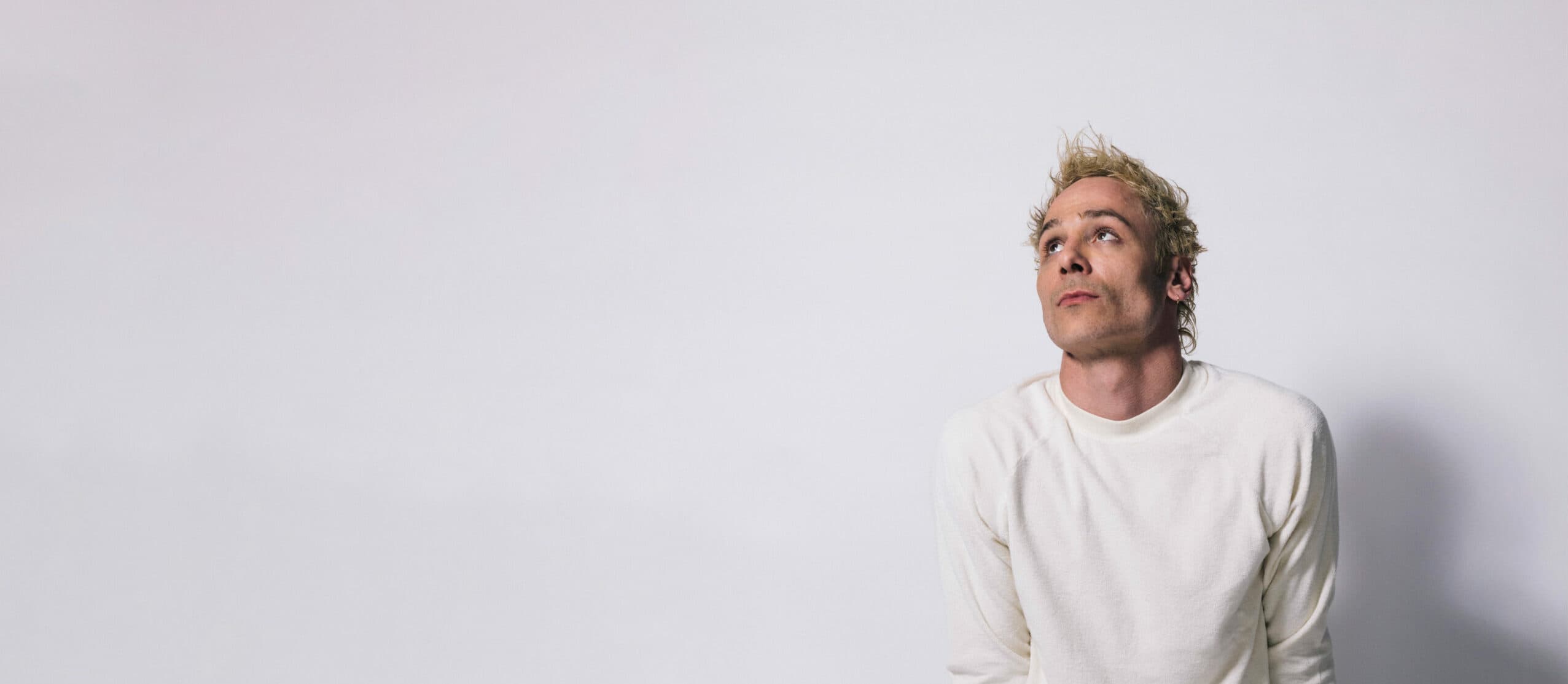 Sam Himself’s ‘Never Let Me Go’: A Powerful Ode to Hope and Fragility