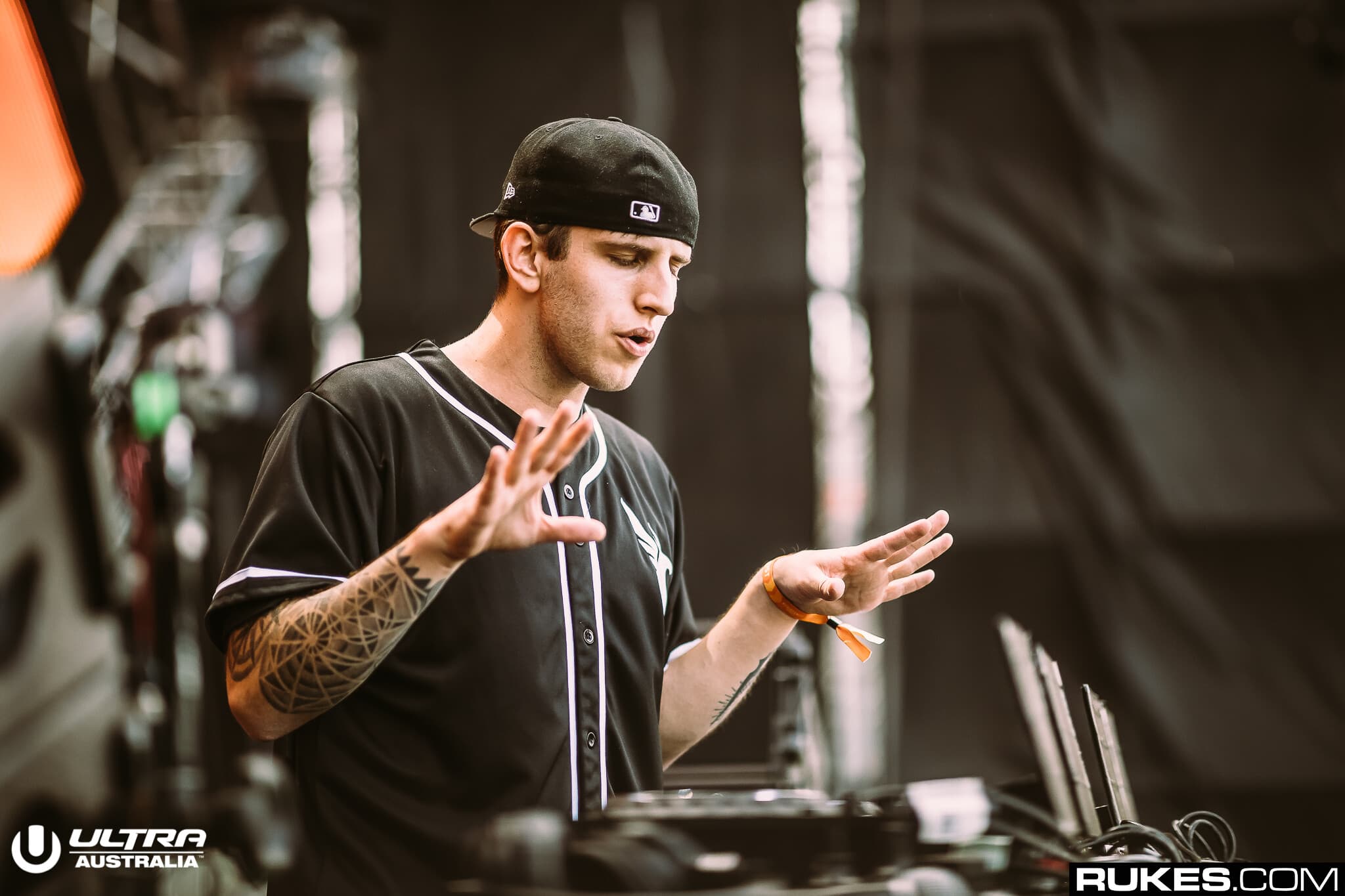 ILLENIUM Drops Whopping 45 Remixes For Self-Titled LP