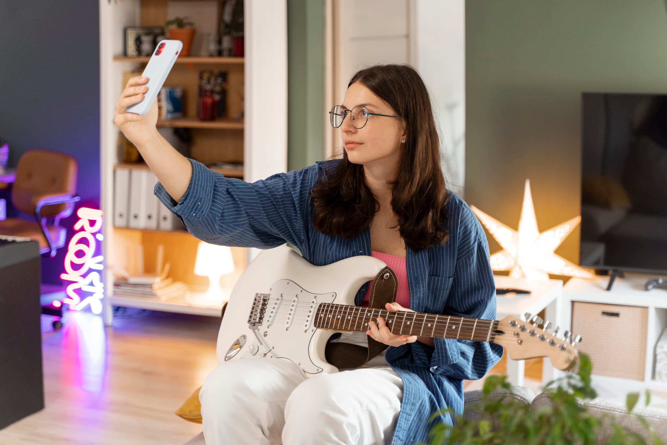 How Artists Use Digital Experiences to Connect with Audiences