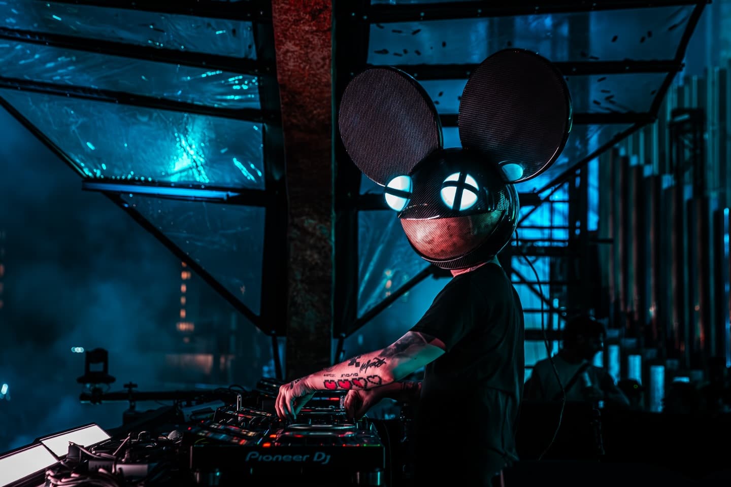 deadmau5 & Stevie Appleton Team Up For Incredible Melodic Peice ‘Science’